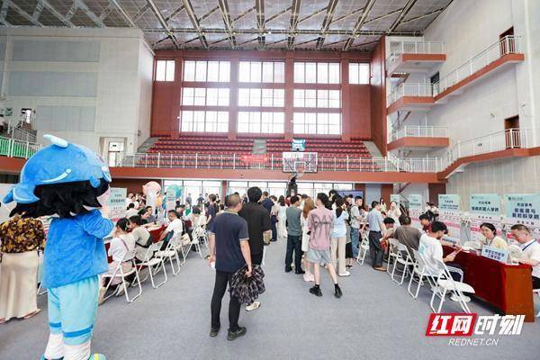 股市配资官网网址 湖南工商大学举办2025年招生宣传校园开放日活动 准大学生沉浸式感受校园